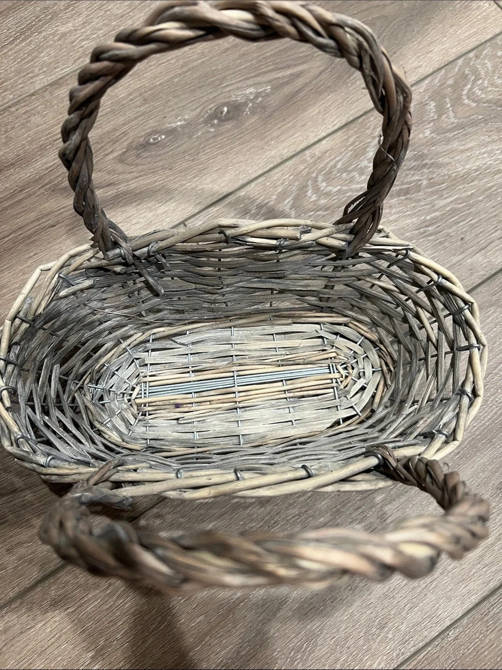 Woven Willow Basket with Handle - Natural Gray